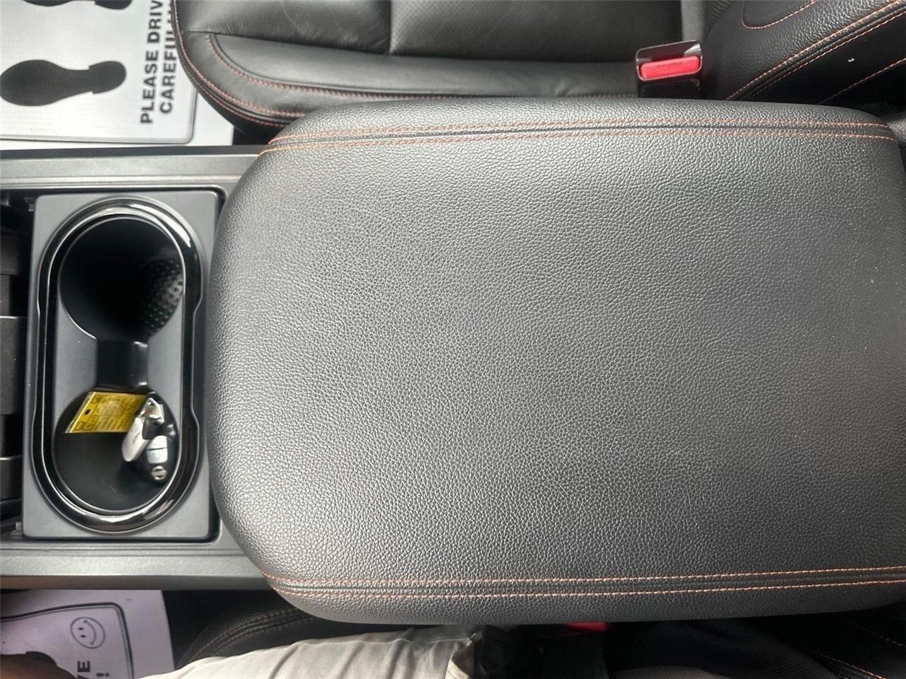 Nissan Titan PRO-4X Crew Cab 4WD 2021