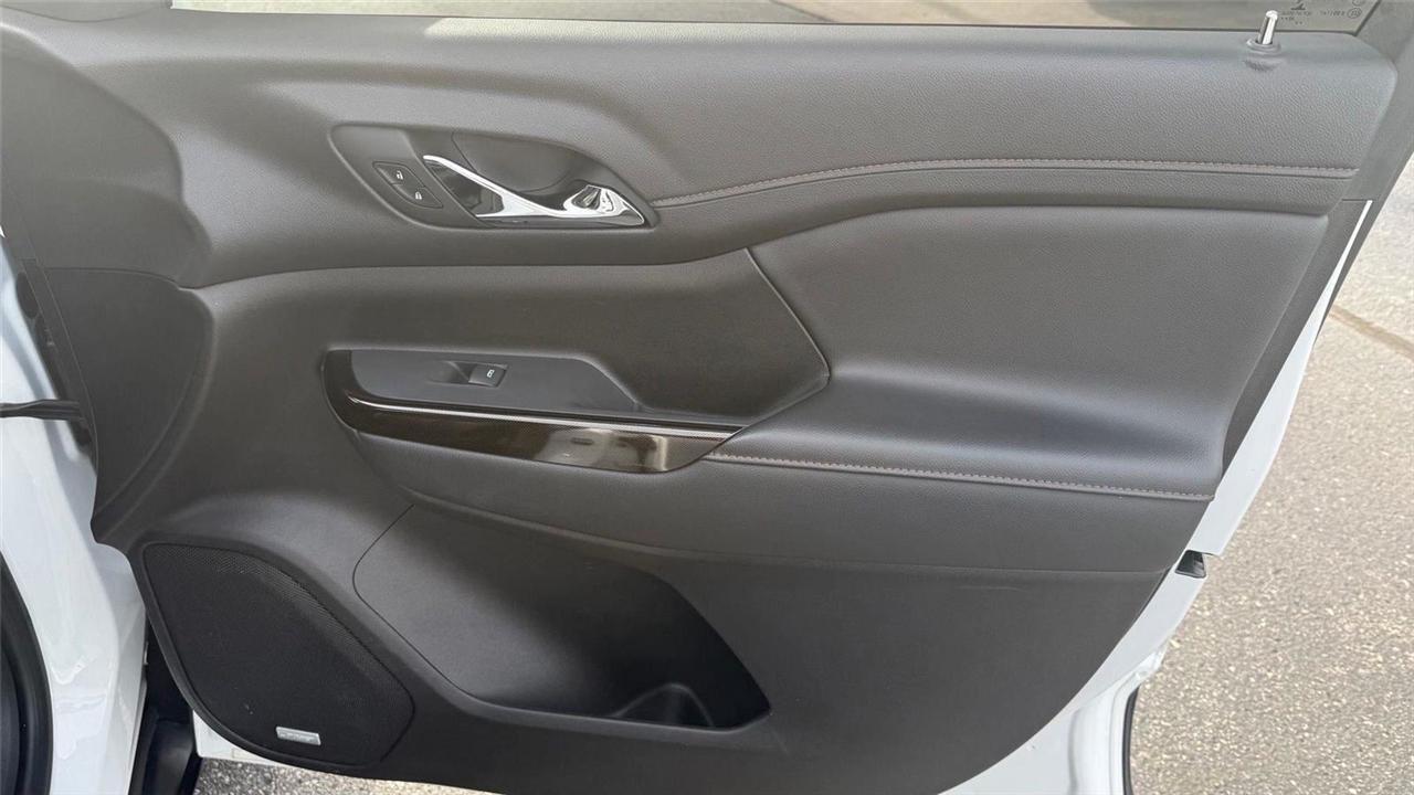GMC Acadia SLE 2023