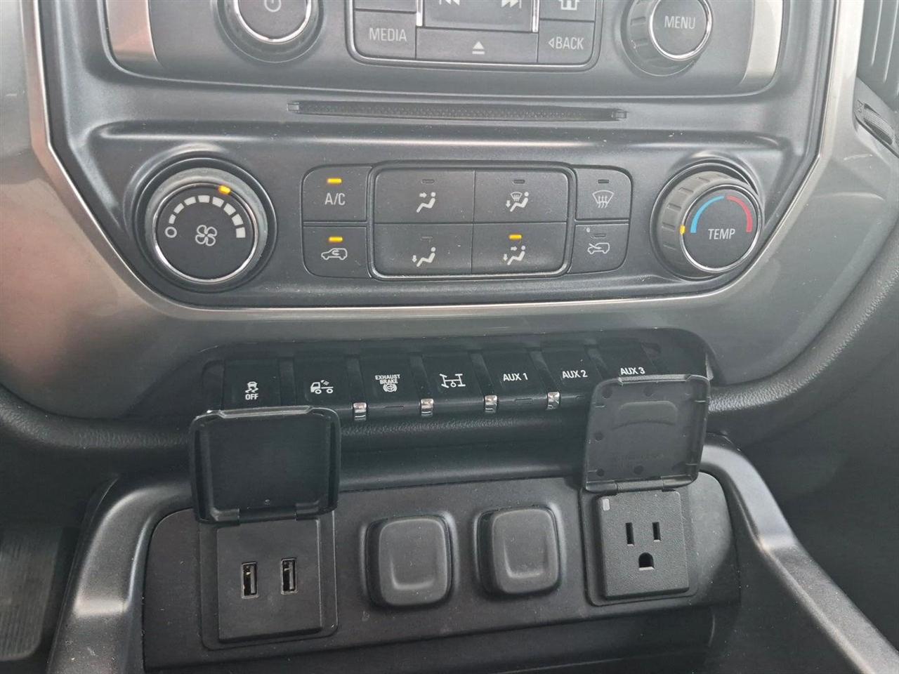 Chevrolet Silverado Medium Duty  2022