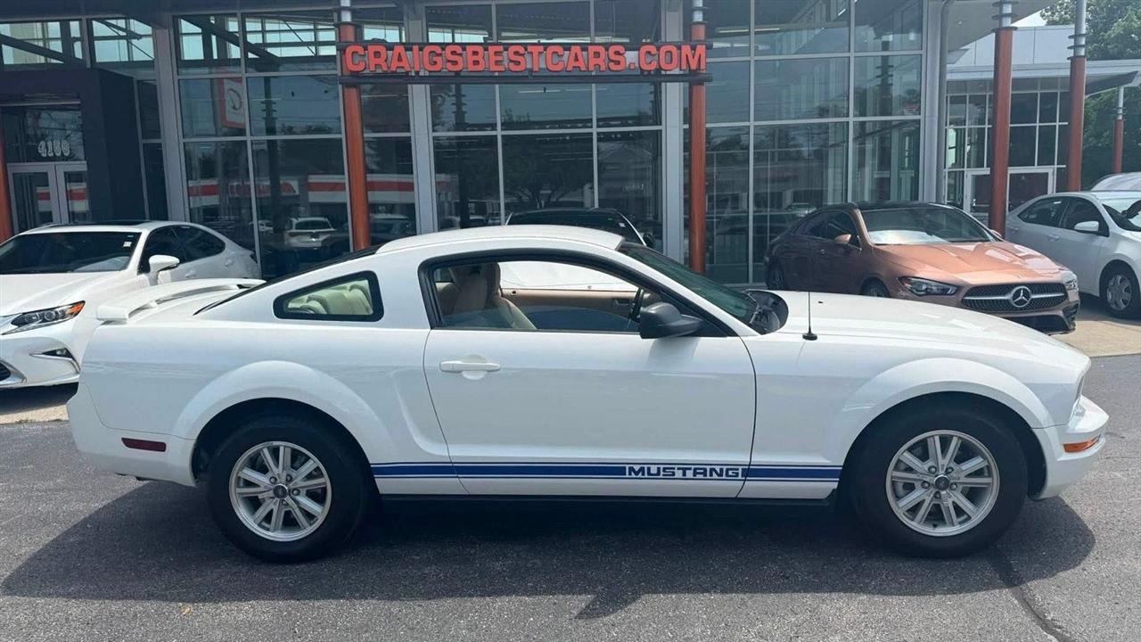 Ford Mustang V6 Standard Coupe 2006
