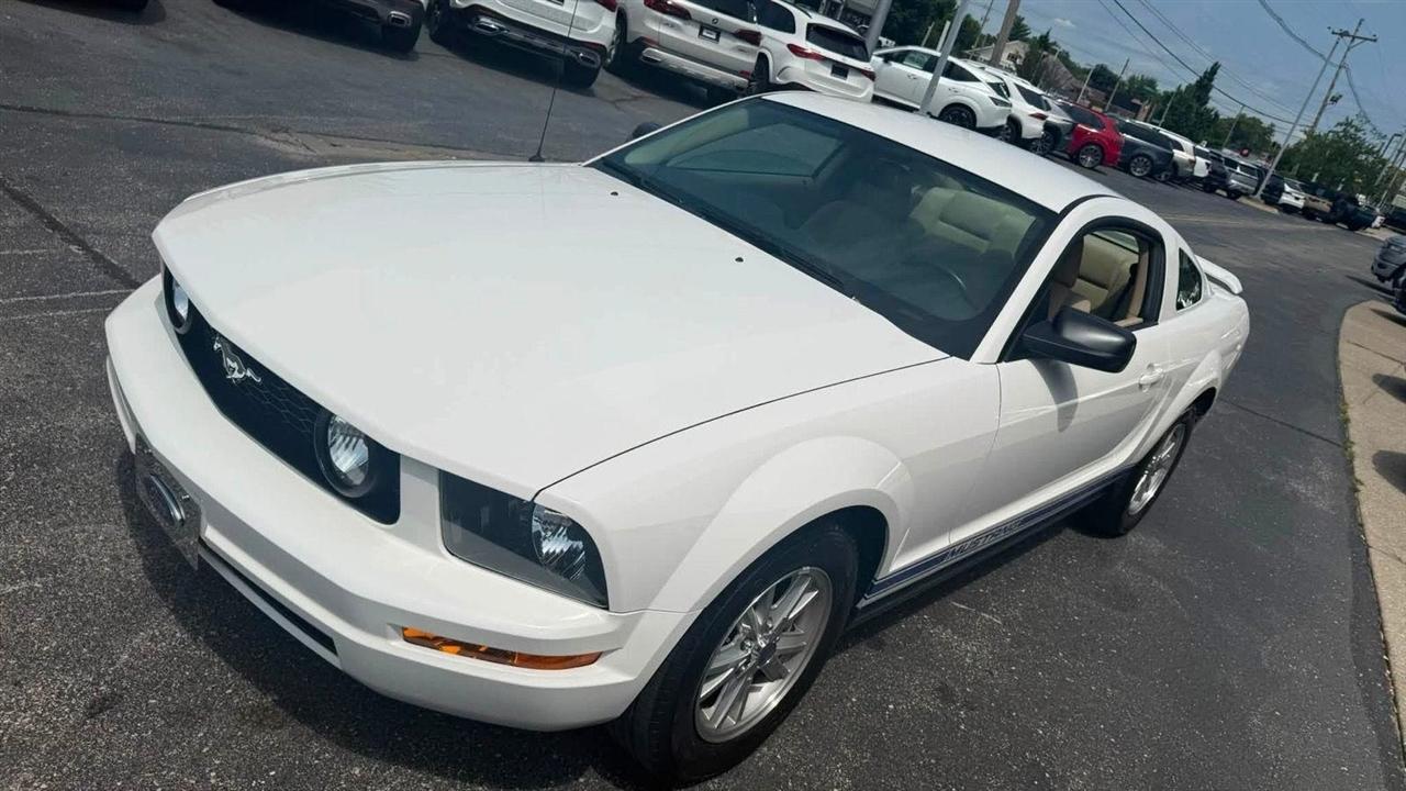 Ford Mustang V6 Standard Coupe 2006