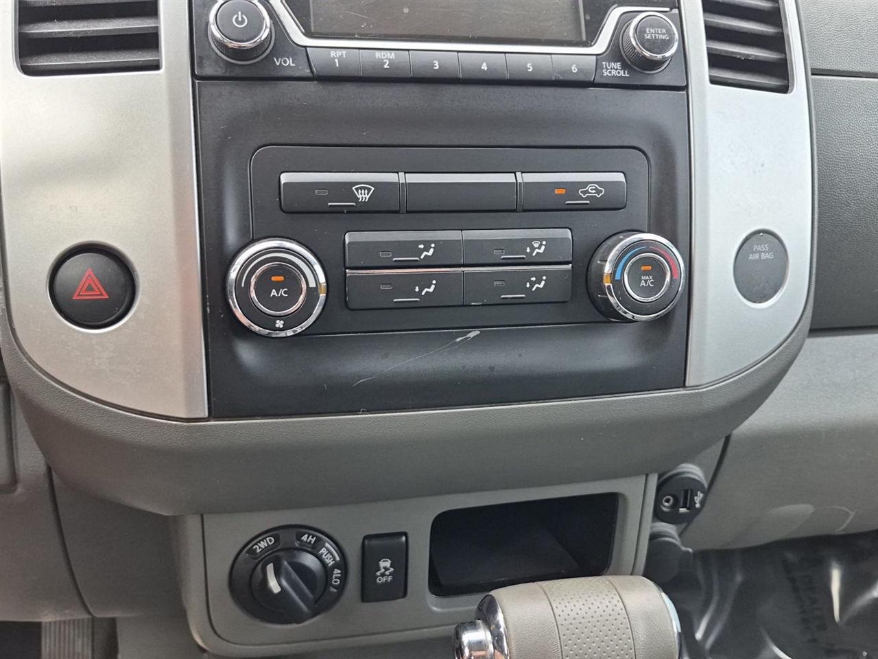 Nissan Frontier SV Crew Cab 5AT 4WD 2018