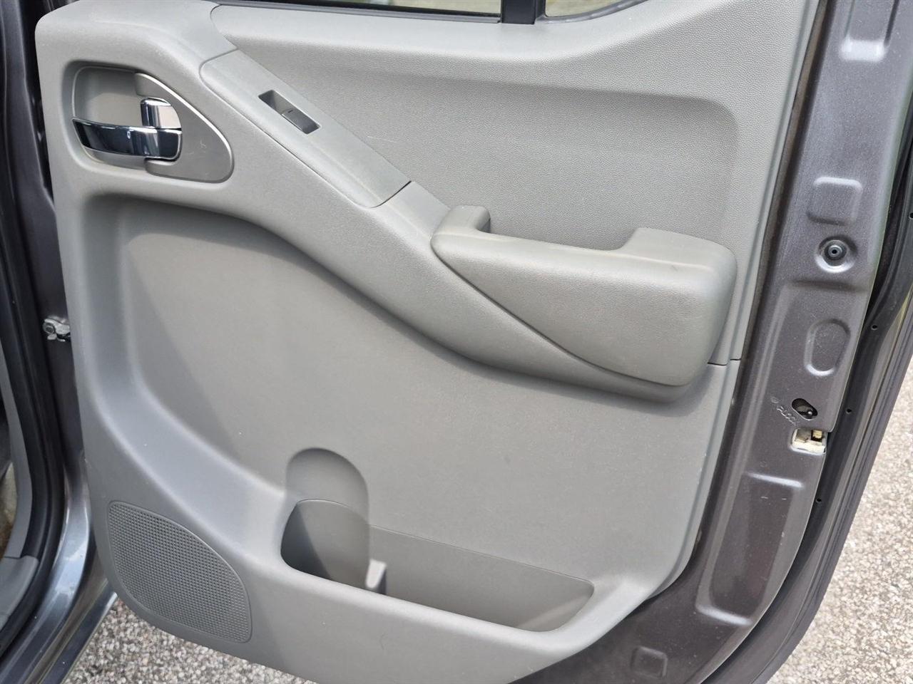 Nissan Frontier SV Crew Cab 5AT 4WD 2018