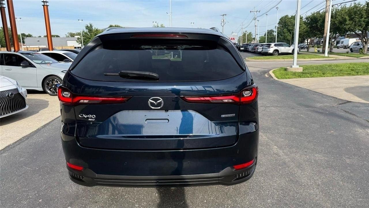 Mazda CX-90 Preferred 2025