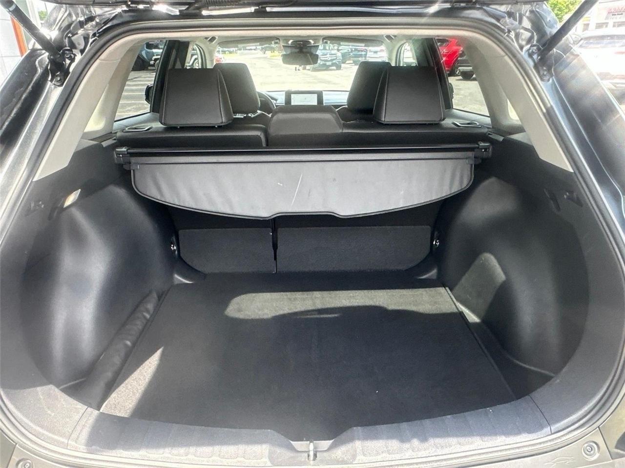 Toyota Corolla Cross XLE 2025