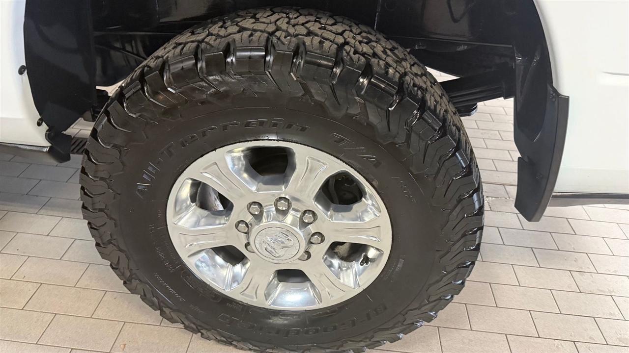 RAM 3500 Big Horn Crew Cab SWB 4WD 2022