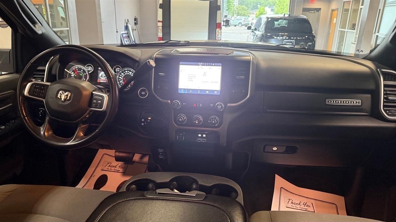 RAM 3500 Big Horn Crew Cab SWB 4WD 2022