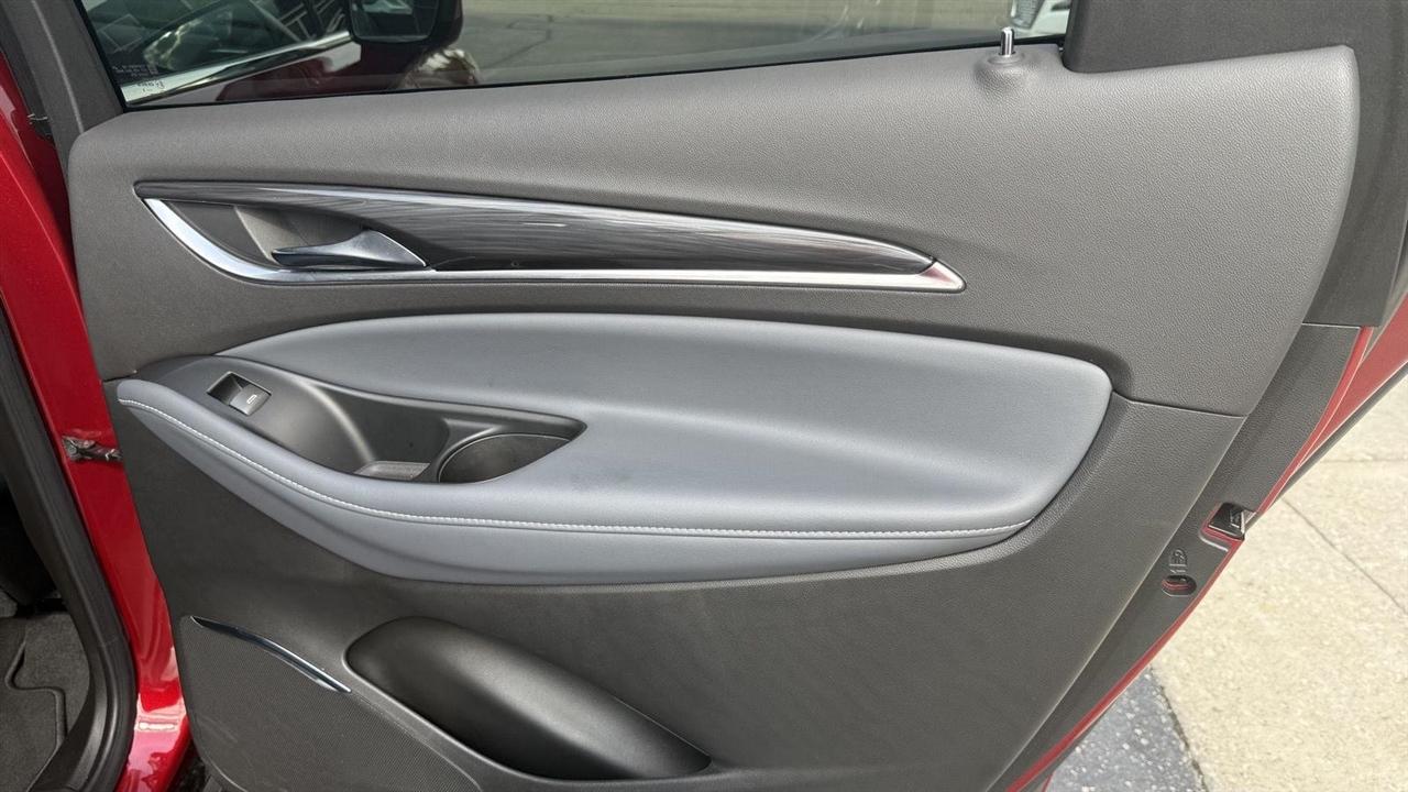Buick Enclave Essence FWD 2023