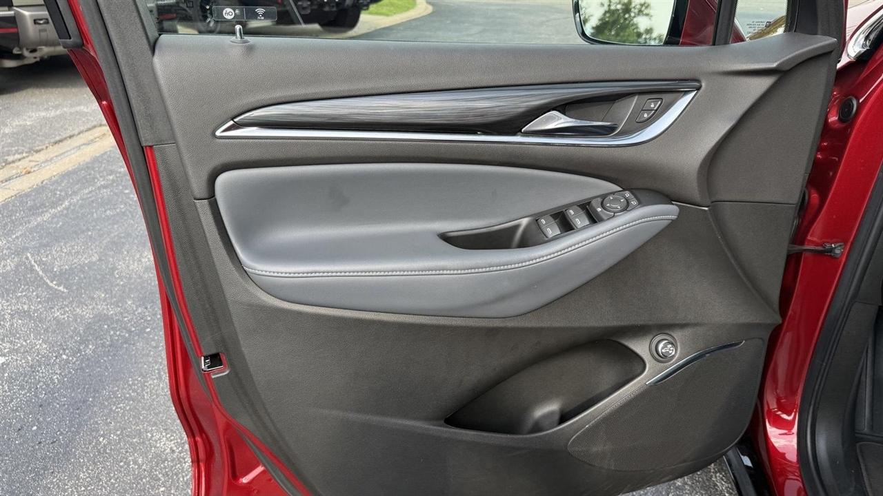Buick Enclave Essence FWD 2023
