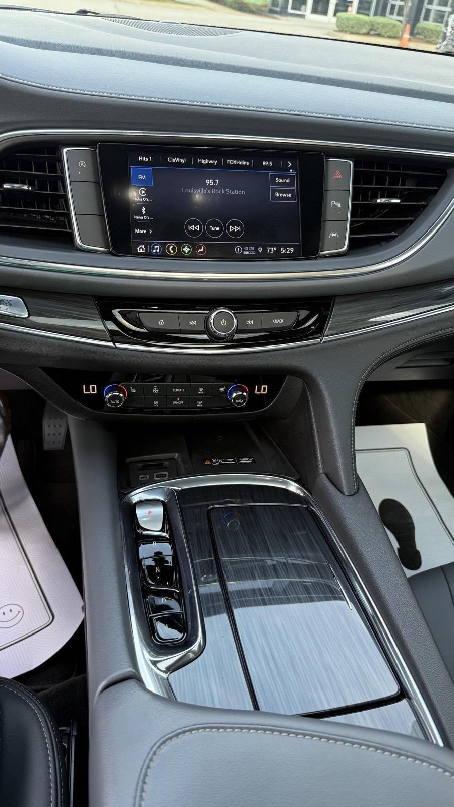Buick Enclave Essence FWD 2023
