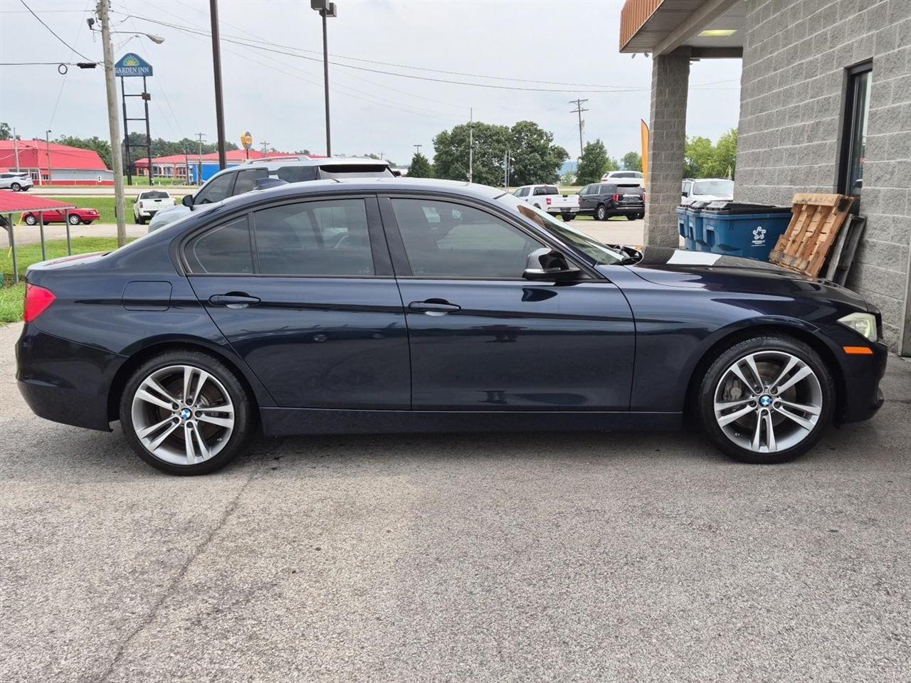 BMW 3-Series 335i xDrive Sedan 2014