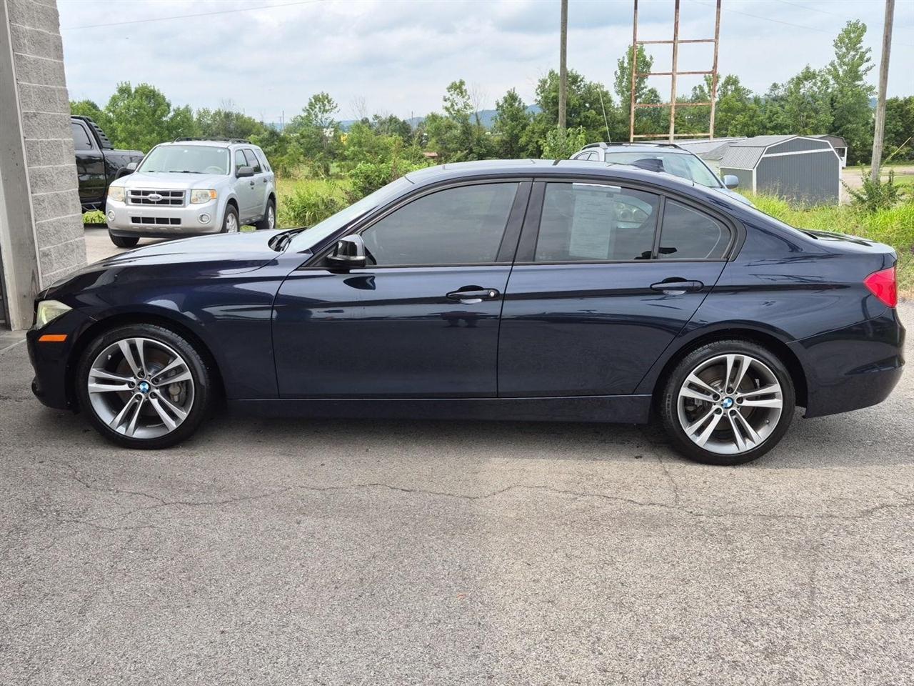 BMW 3-Series 335i xDrive Sedan 2014