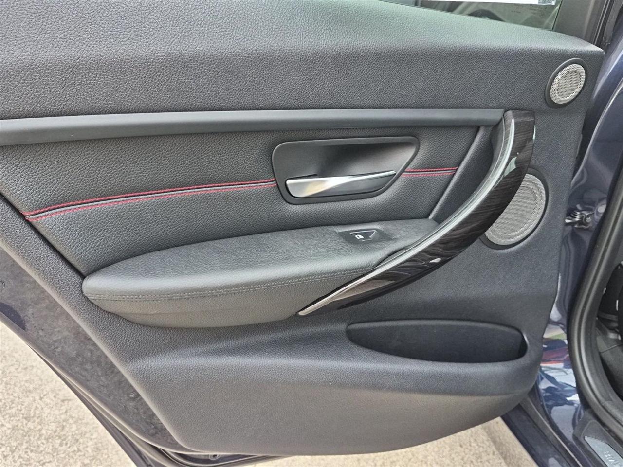 BMW 3-Series 335i xDrive Sedan 2014