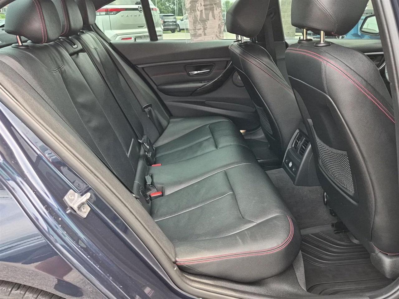 BMW 3-Series 335i xDrive Sedan 2014