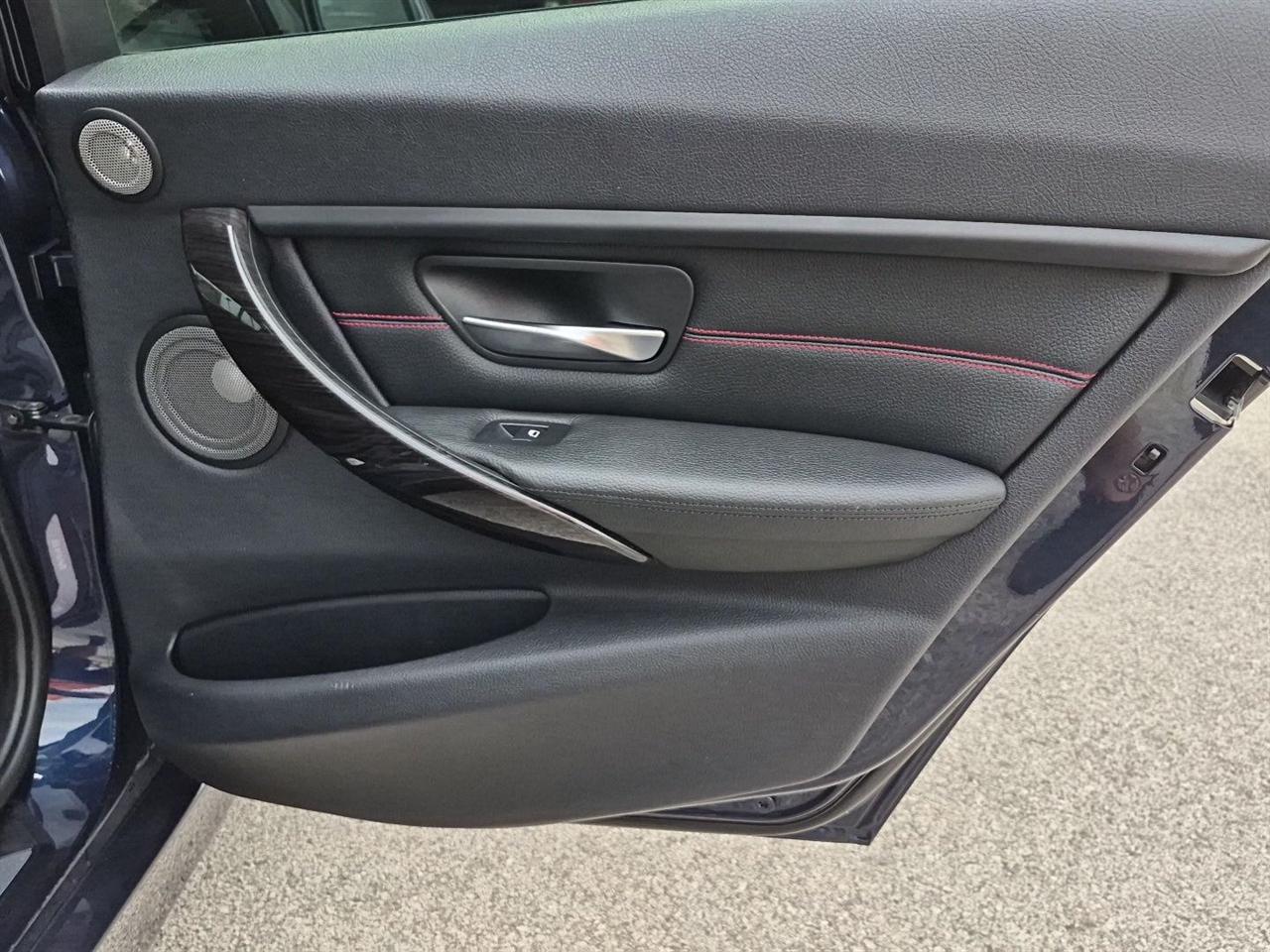 BMW 3-Series 335i xDrive Sedan 2014