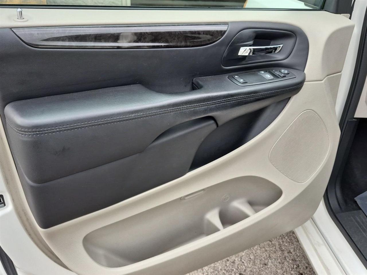 Dodge Grand Caravan SE 2013