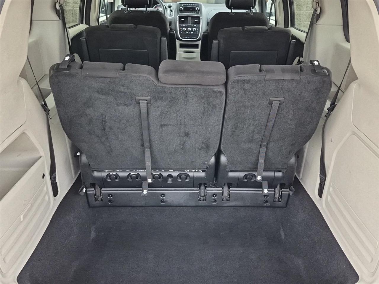 Dodge Grand Caravan SE 2013
