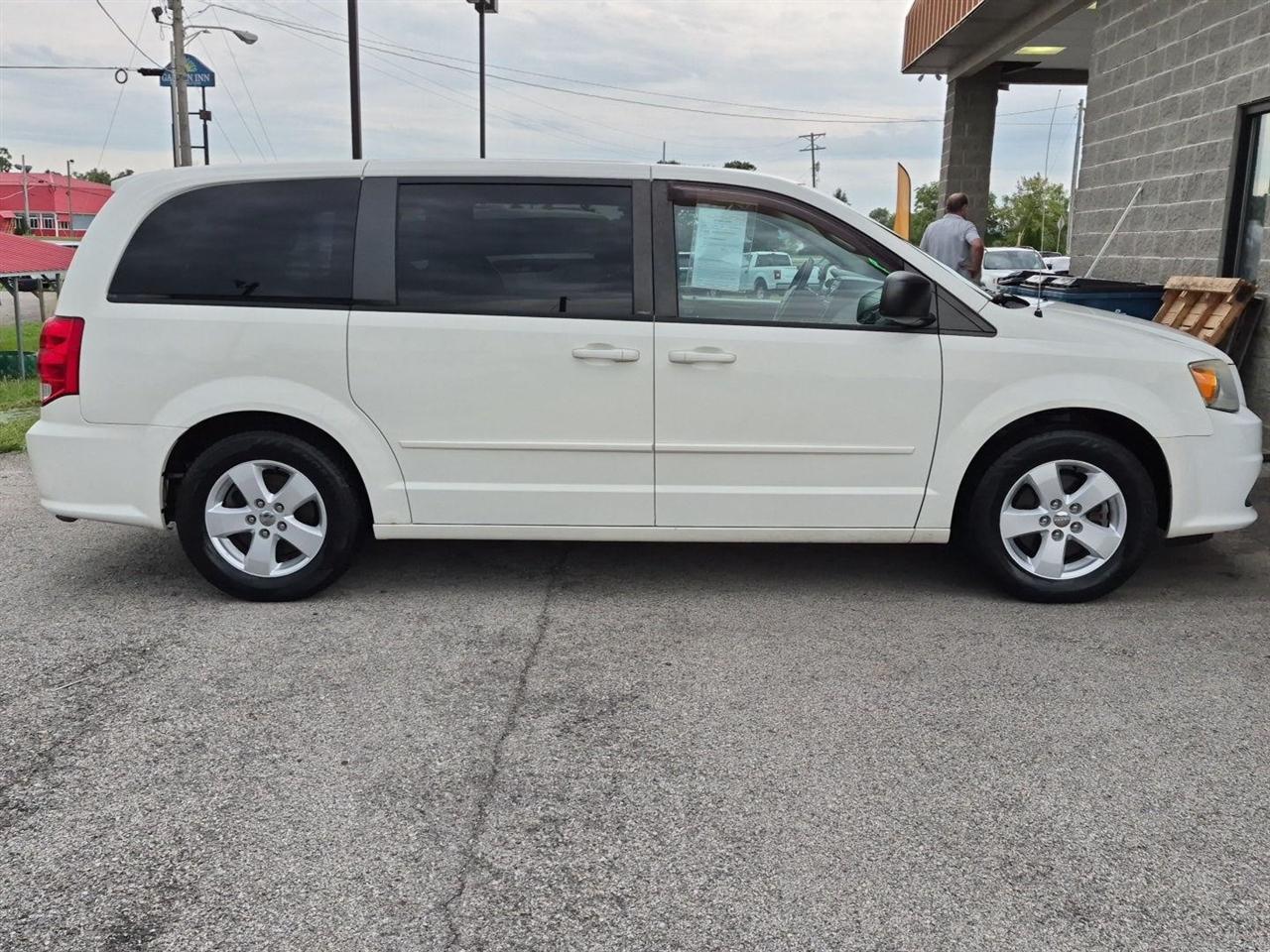 Dodge Grand Caravan SE 2013