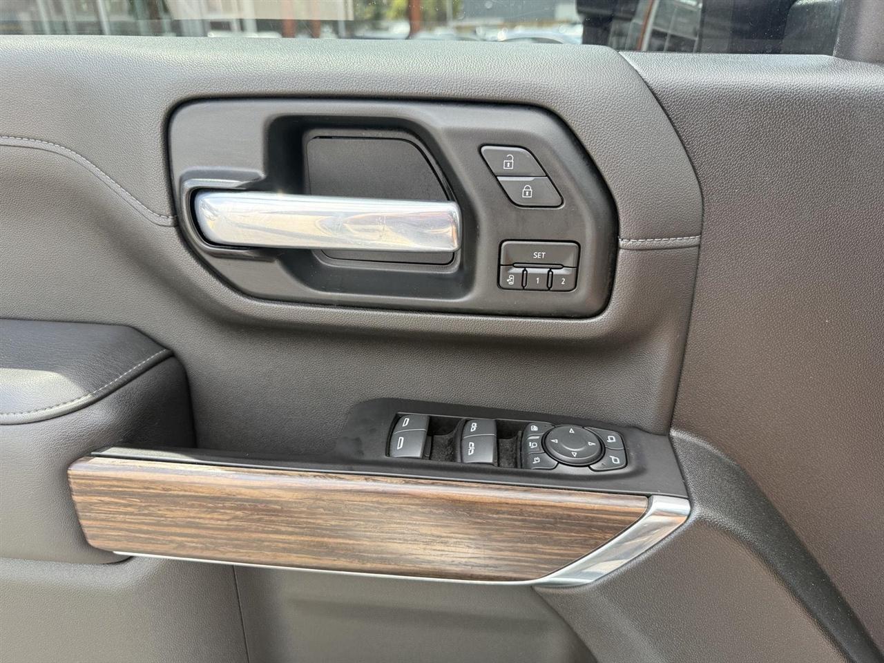 Chevrolet Silverado 2500HD High Country Crew Cab Long Box 4WD 2022