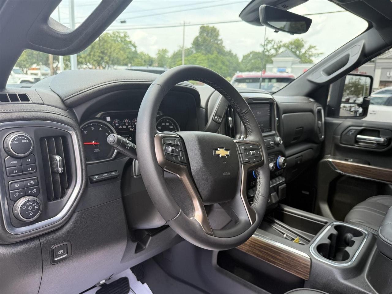Chevrolet Silverado 2500HD High Country Crew Cab Long Box 4WD 2022