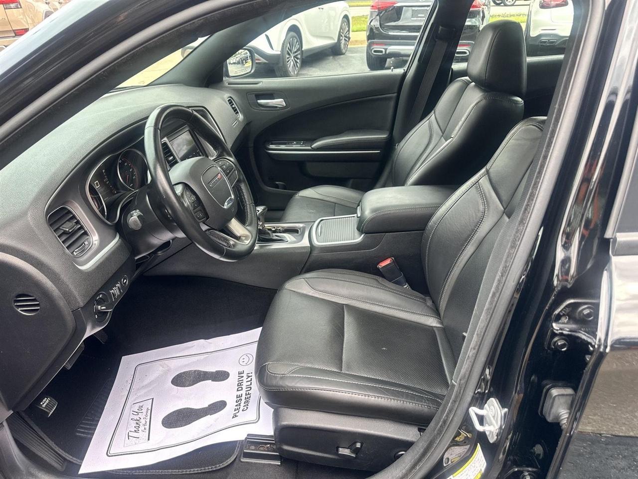 Dodge Charger SXT 2021