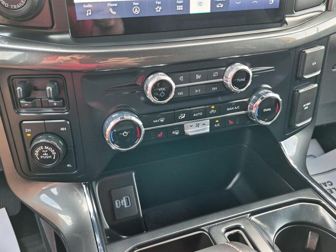 Ford F-150 XLT SuperCrew 5.5-ft. Bed 4WD 2023