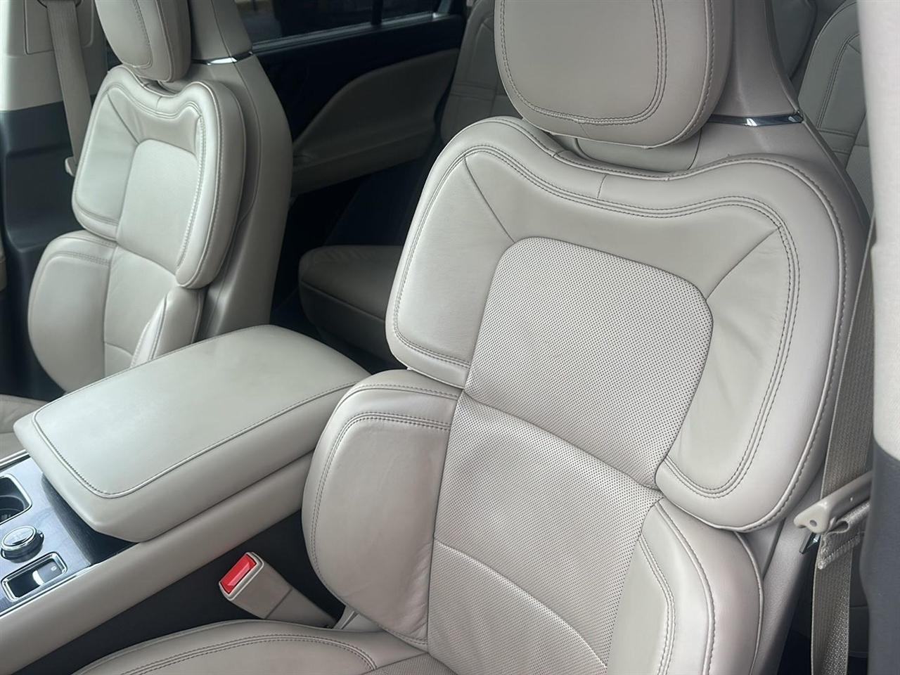 Lincoln Aviator Reserve AWD 2021