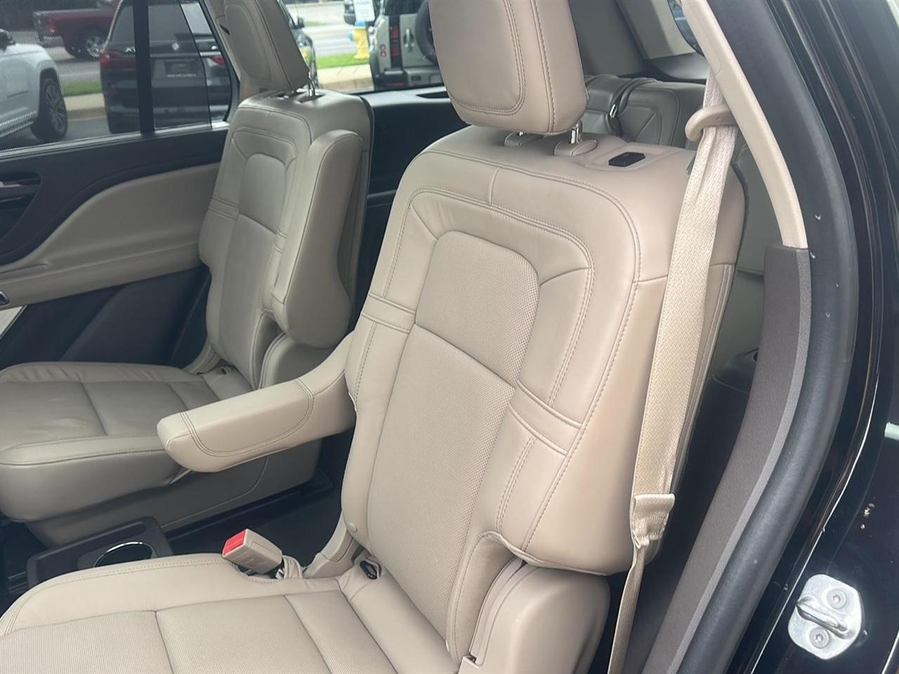 Lincoln Aviator Reserve AWD 2021