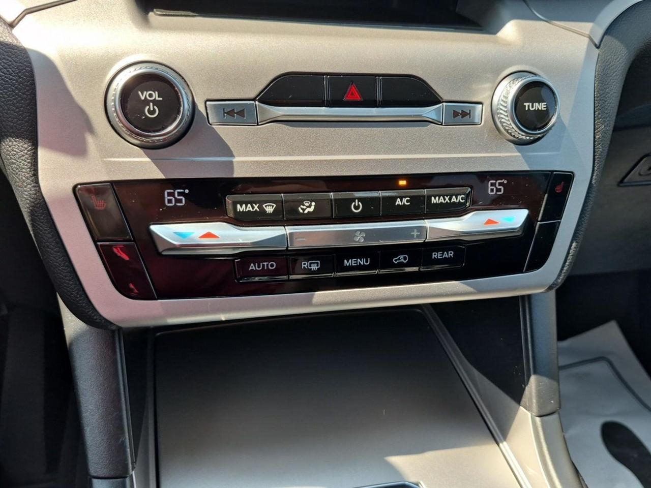 Ford Explorer XLT 2021