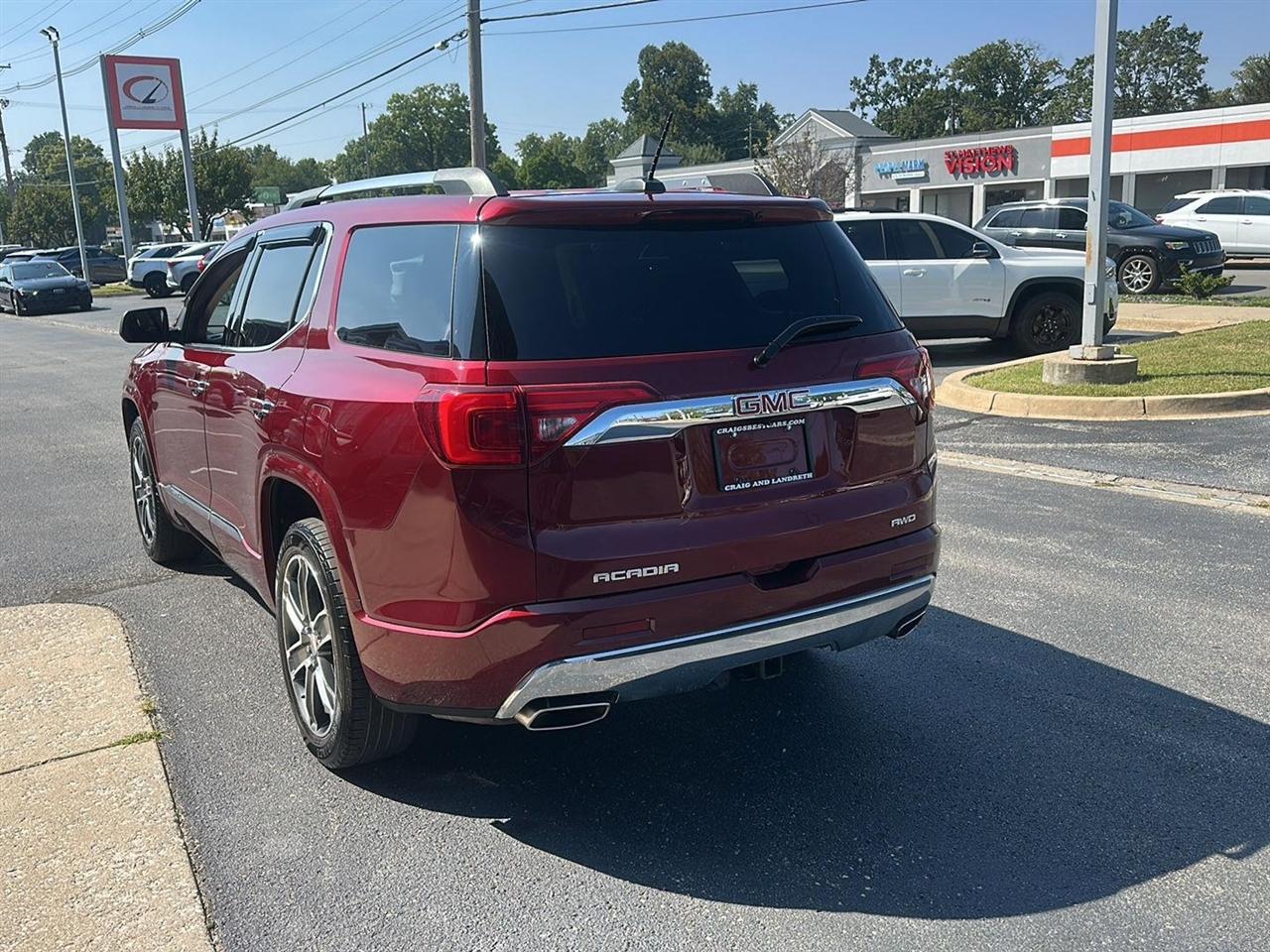 GMC Acadia Denali AWD 2017