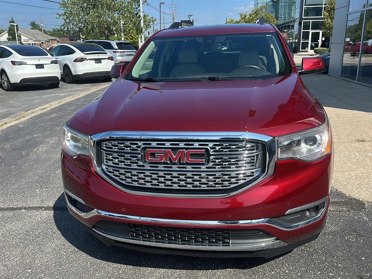 GMC Acadia Denali AWD 2017