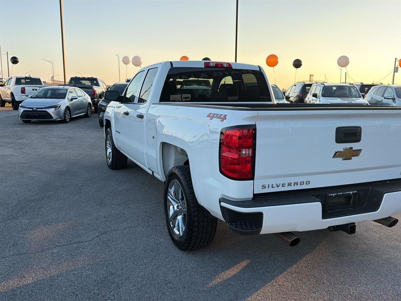Chevrolet Silverado 1500 Custom Double Cab 4WD 2019