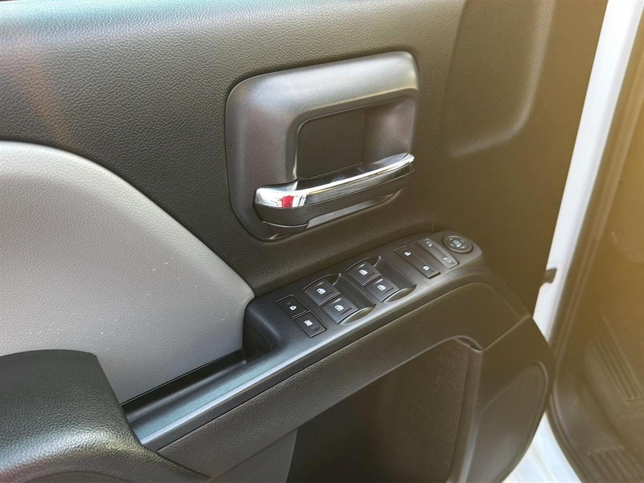 Chevrolet Silverado 1500 Custom Double Cab 4WD 2019