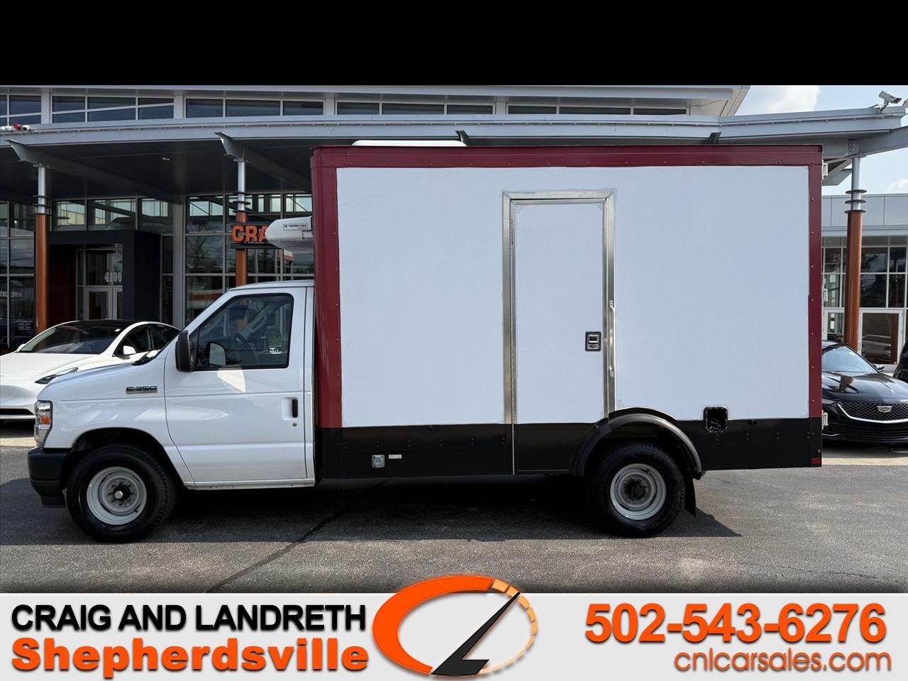 Ford Econoline E-350 Super Duty 2023