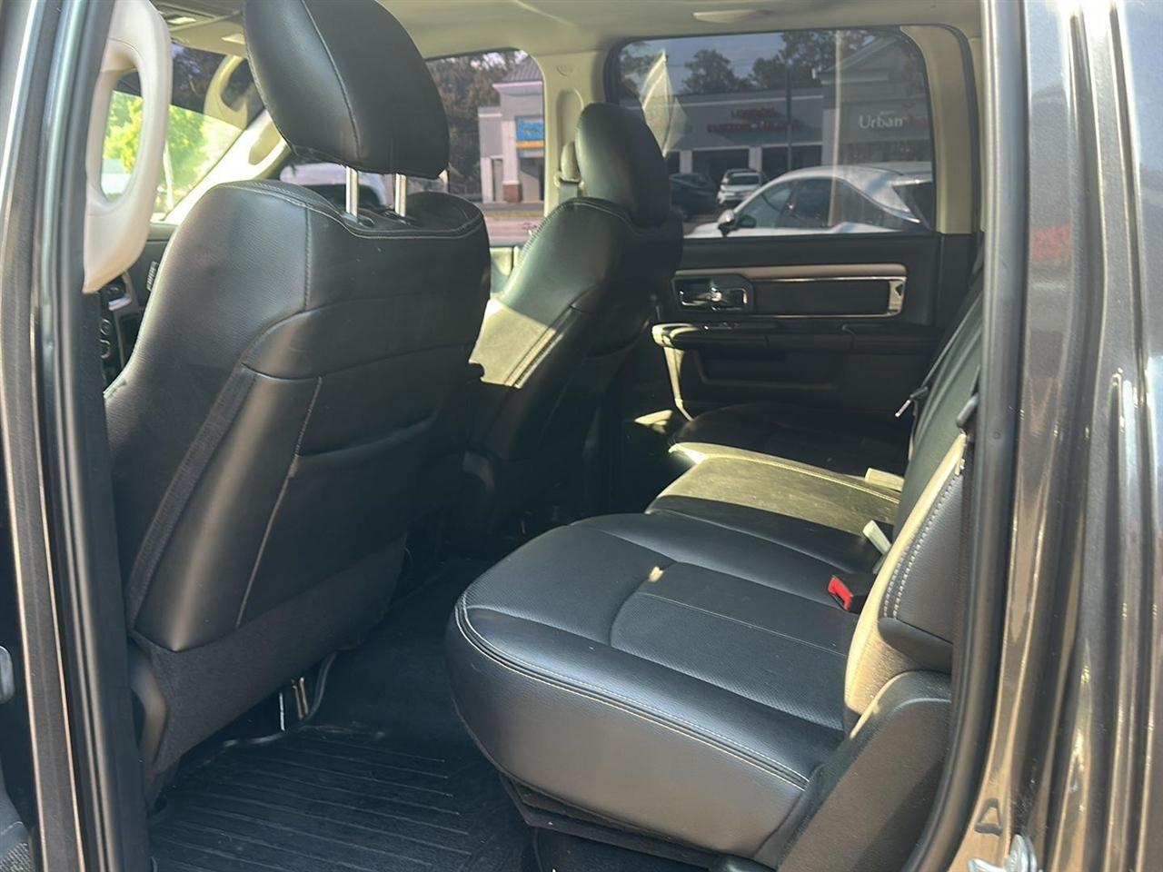 RAM 3500 Laramie Crew Cab LWB 4WD 2018