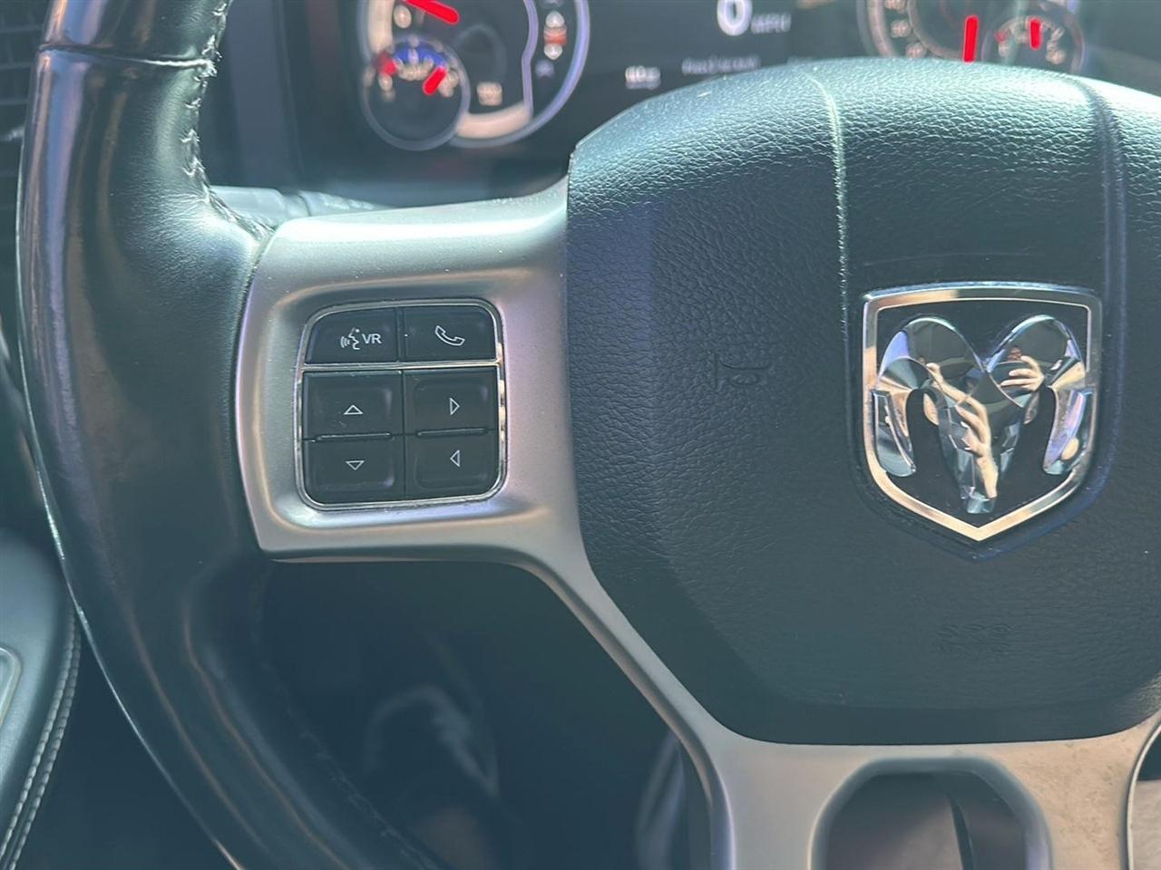 RAM 3500 Laramie Crew Cab LWB 4WD 2018
