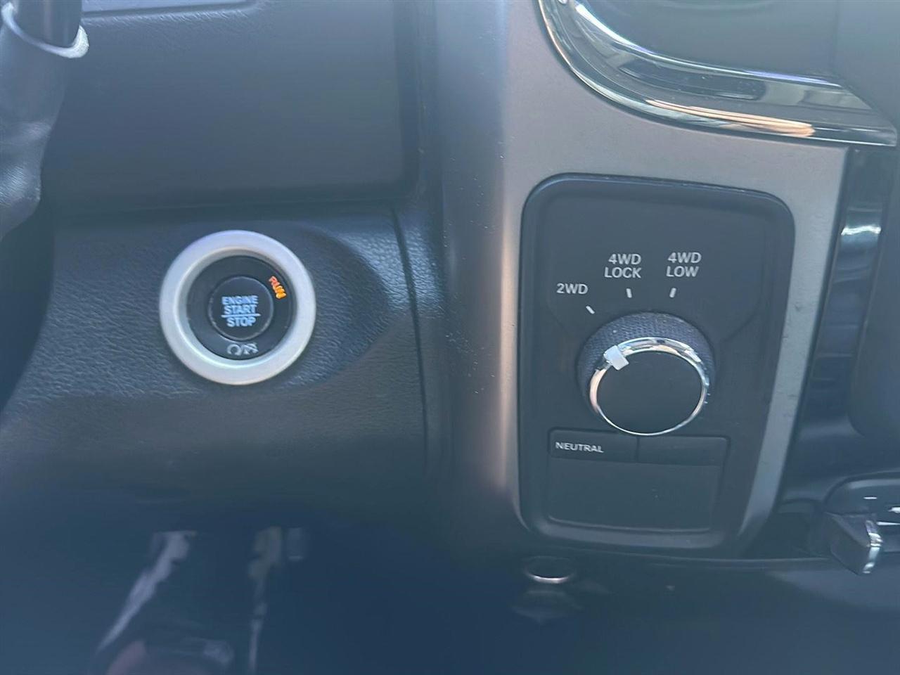 RAM 3500 Laramie Crew Cab LWB 4WD 2018