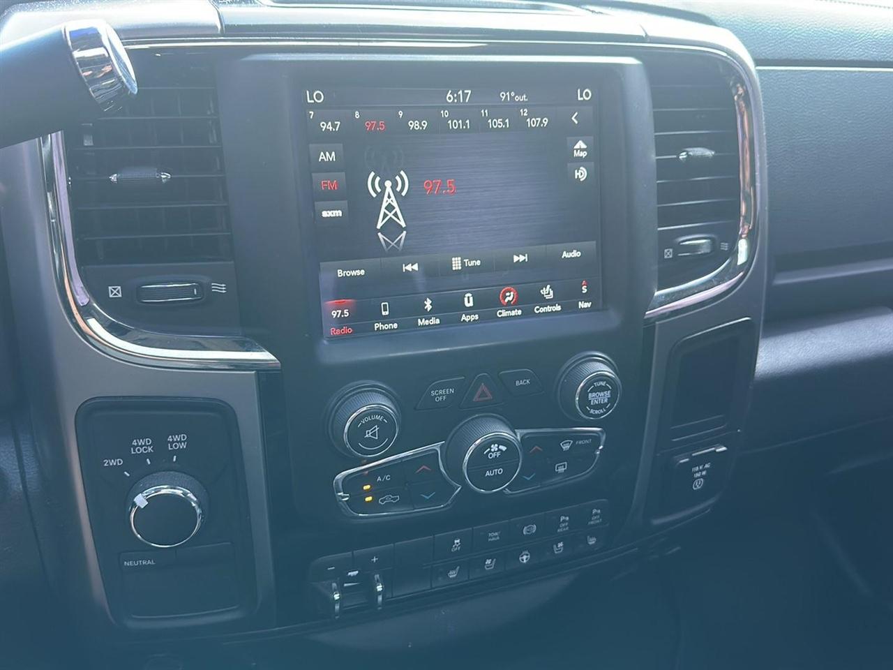 RAM 3500 Laramie Crew Cab LWB 4WD 2018