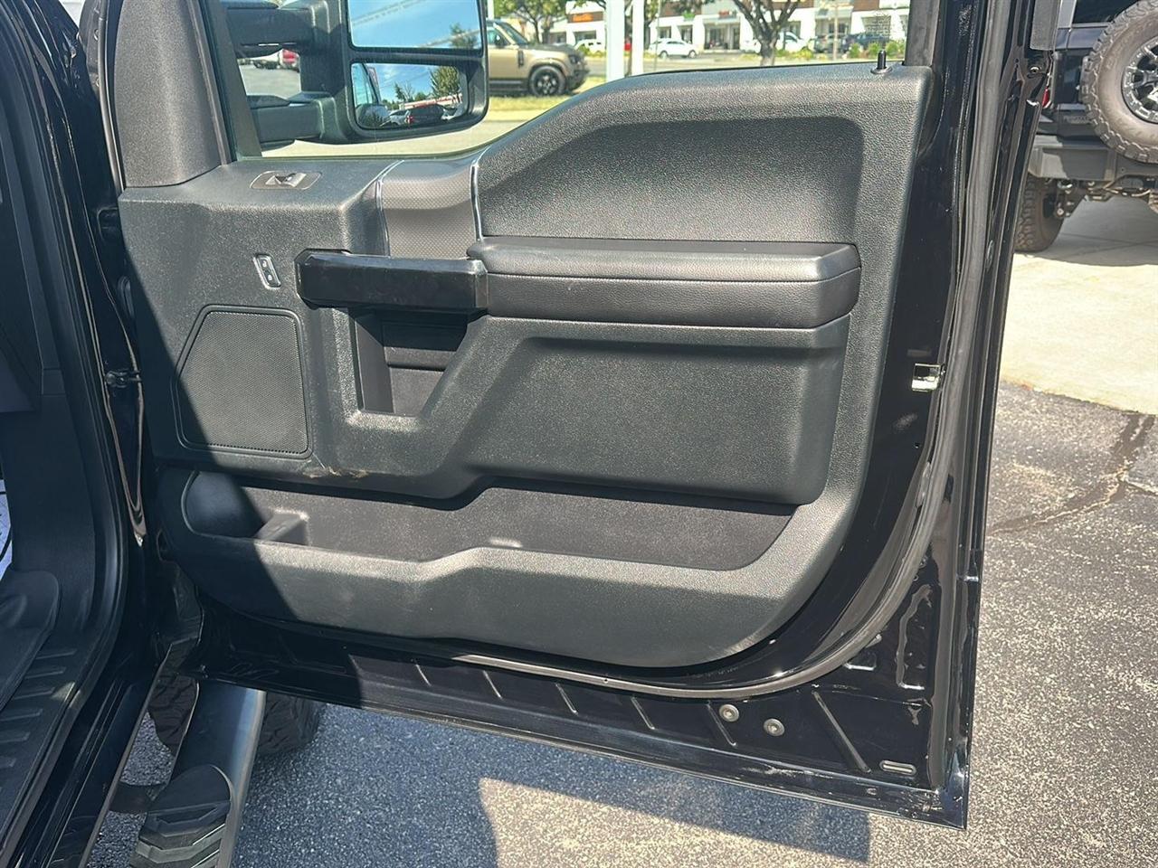 Ford F-150 XLT SuperCrew 5.5-ft. Bed 4WD 2017