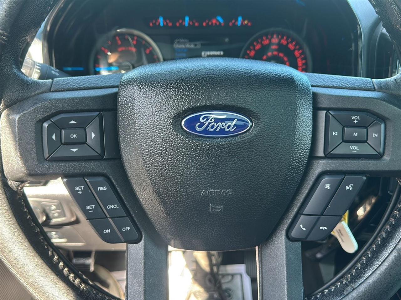 Ford F-150 XLT SuperCrew 5.5-ft. Bed 4WD 2017