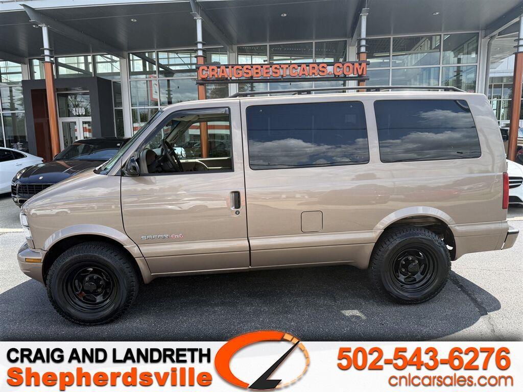 GMC Safari Passenger Van AWD 2003