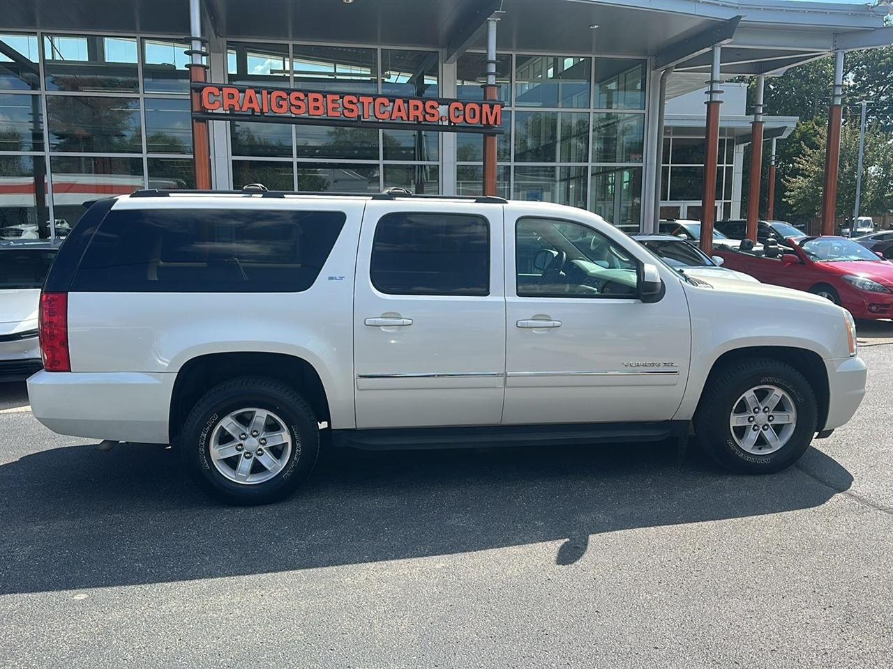 GMC Yukon XL SLT 1/2 Ton 2WD 2013