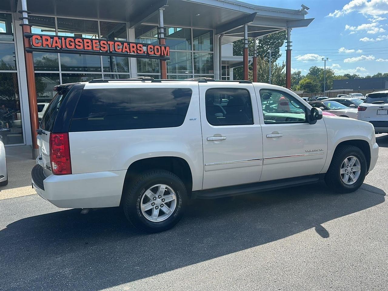 GMC Yukon XL SLT 1/2 Ton 2WD 2013