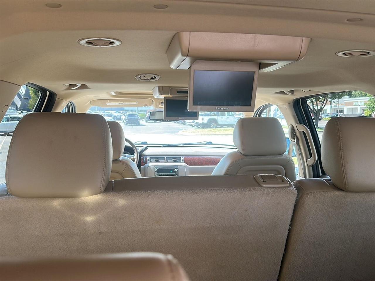 GMC Yukon XL SLT 1/2 Ton 2WD 2013