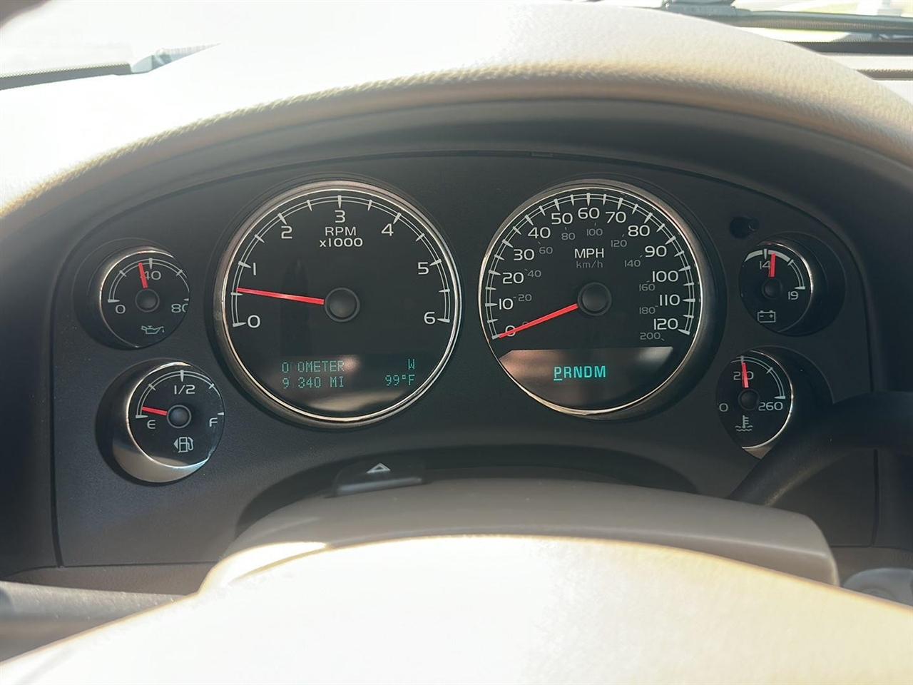GMC Yukon XL SLT 1/2 Ton 2WD 2013