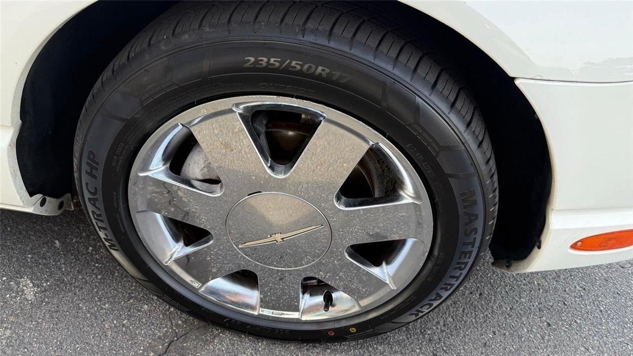 Ford Thunderbird Premium 2003