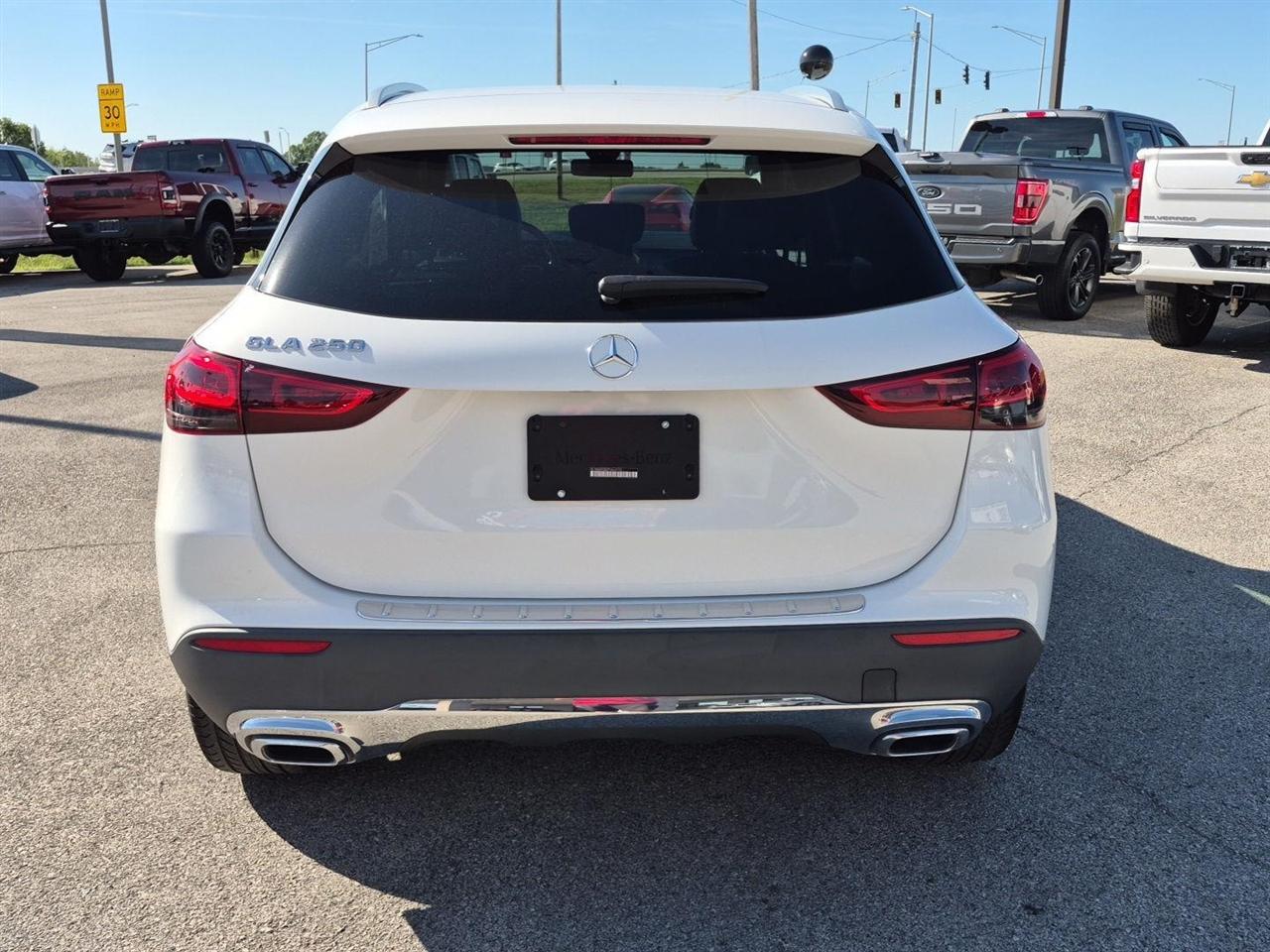Mercedes-Benz GLA-Class GLA250 2023