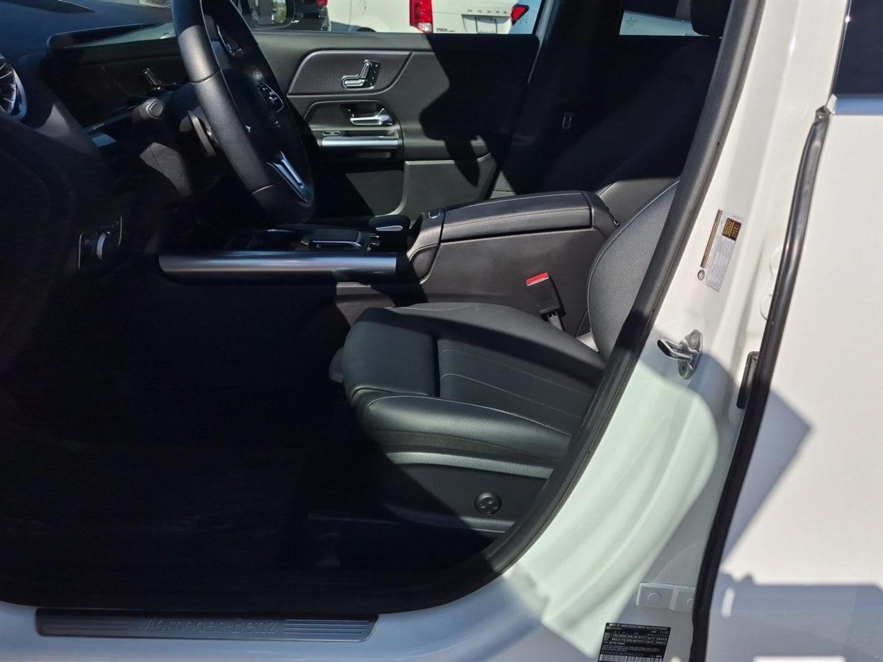 Mercedes-Benz GLA-Class GLA250 2023