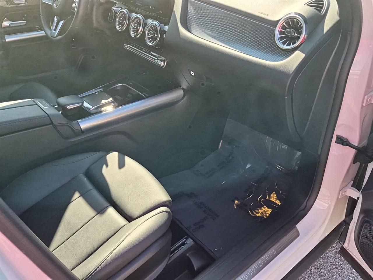 Mercedes-Benz GLA-Class GLA250 2023