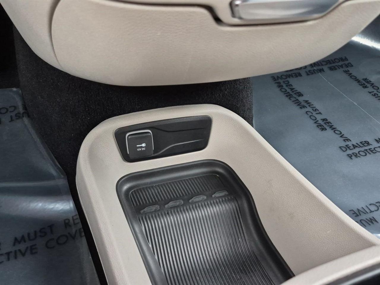Chrysler Pacifica Touring L 2023